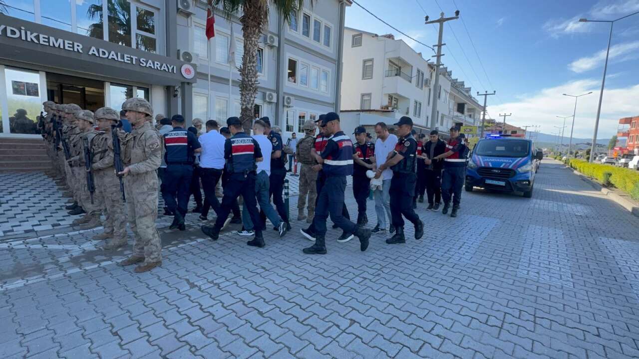Muğla'da Daltonlar Çetesine Jandarma'dan Dev Operasyon: 12 Şüpheli Adliyede 6